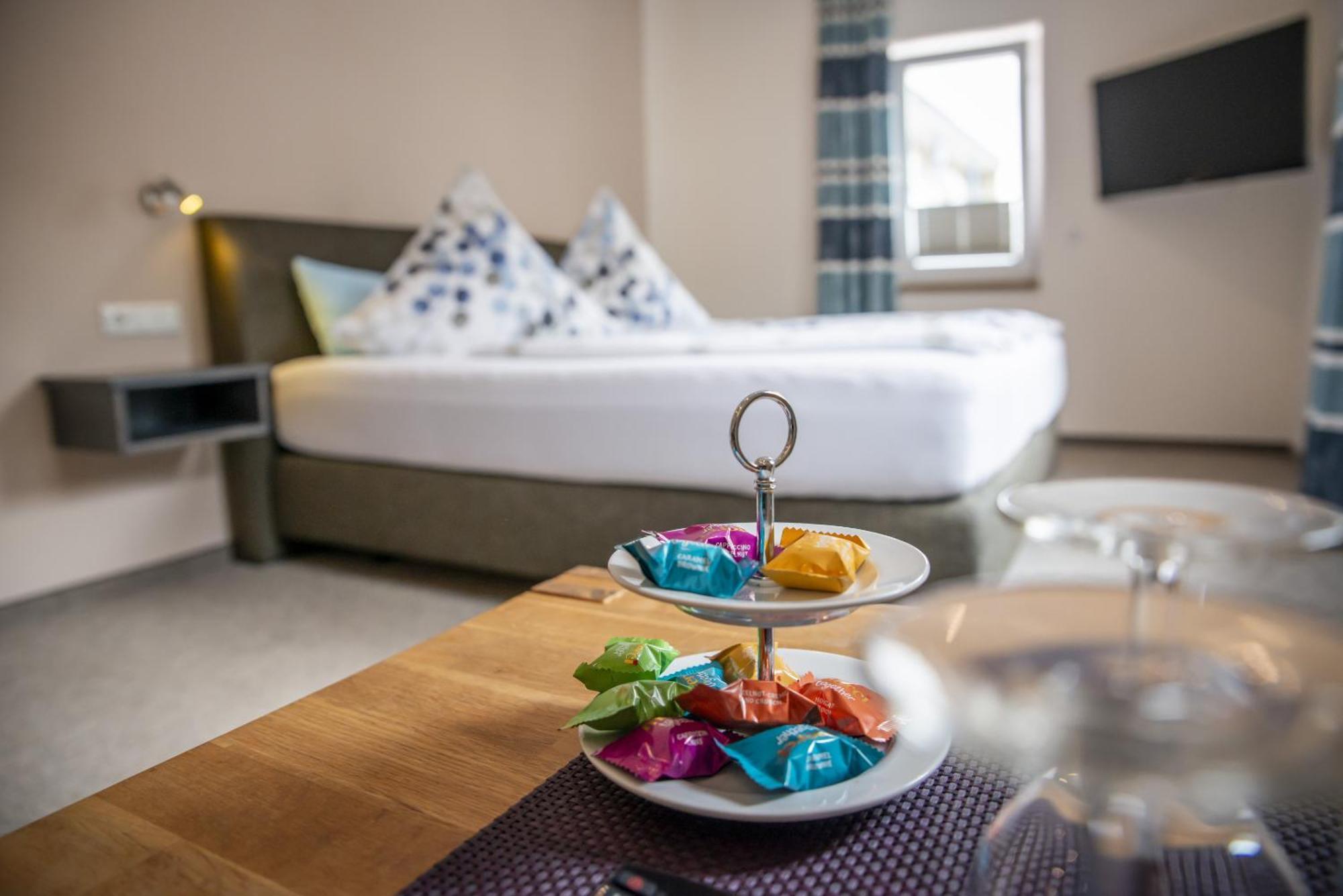 ลันด์กาสท์โฮฟ วินเซอร์ช็อยเนอ Hotel ฟาลวิก ภายนอก รูปภาพ